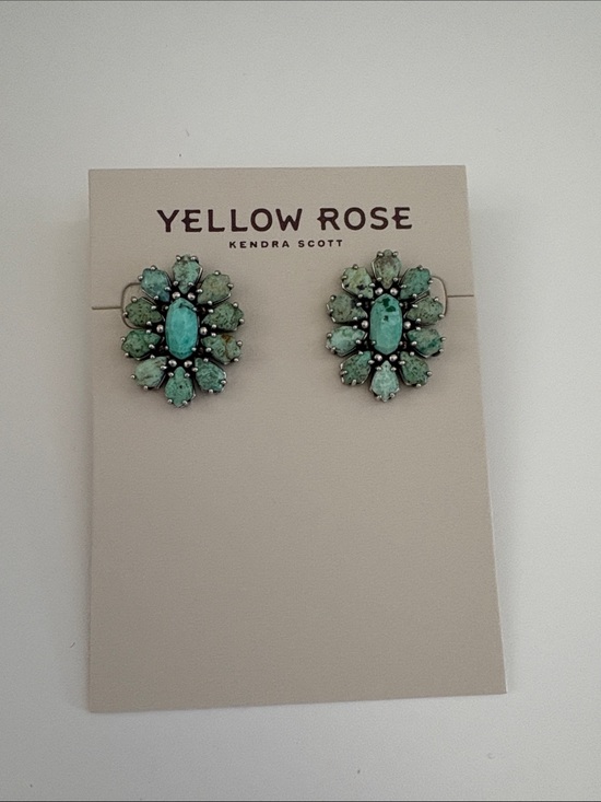 Kendra Scott Jewelry - Kendra Scott Yellow Rose Floral Cluster Earrings